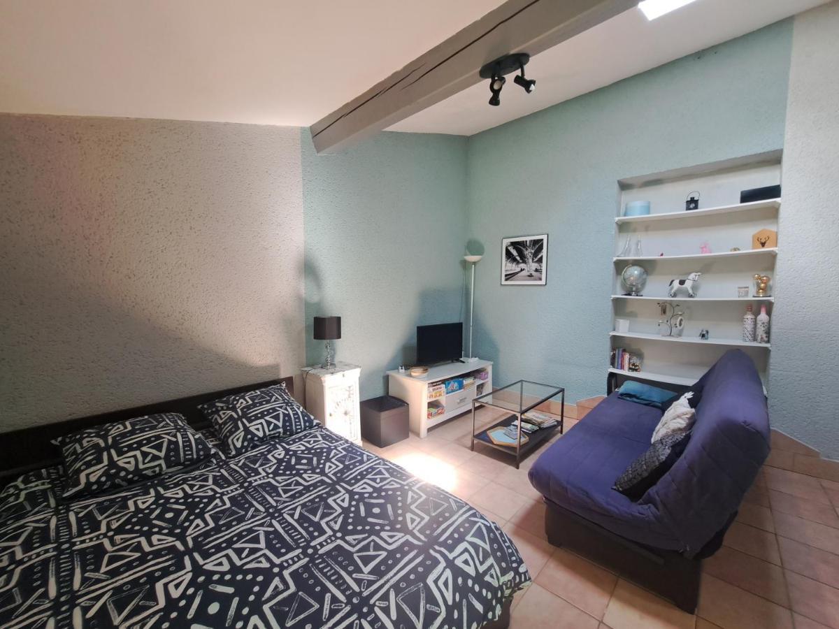 Studio Avec Jardin A 5 Min Du Parc Walibi Roquefort  Exteriér fotografie